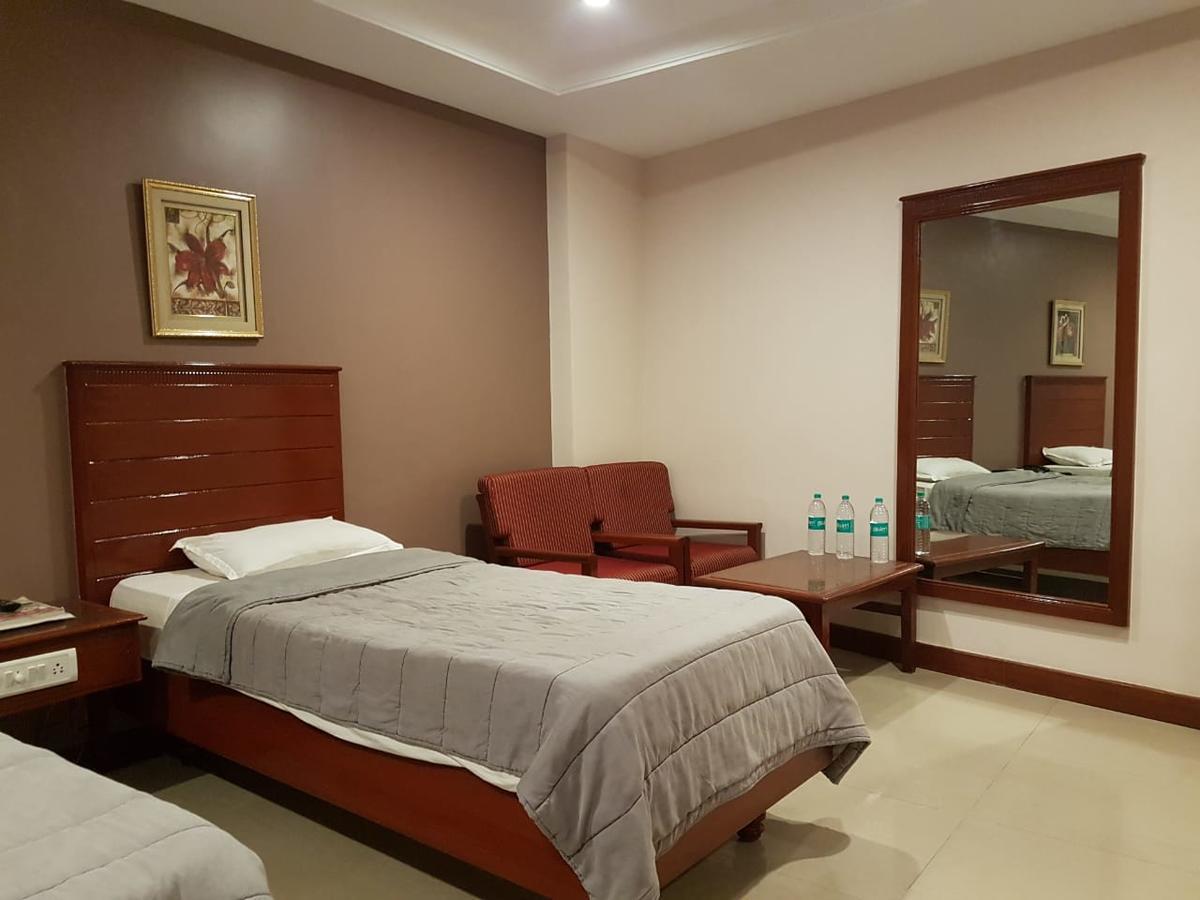 קראיקודי Hotel Subhalakshmi Palace מראה חיצוני תמונה