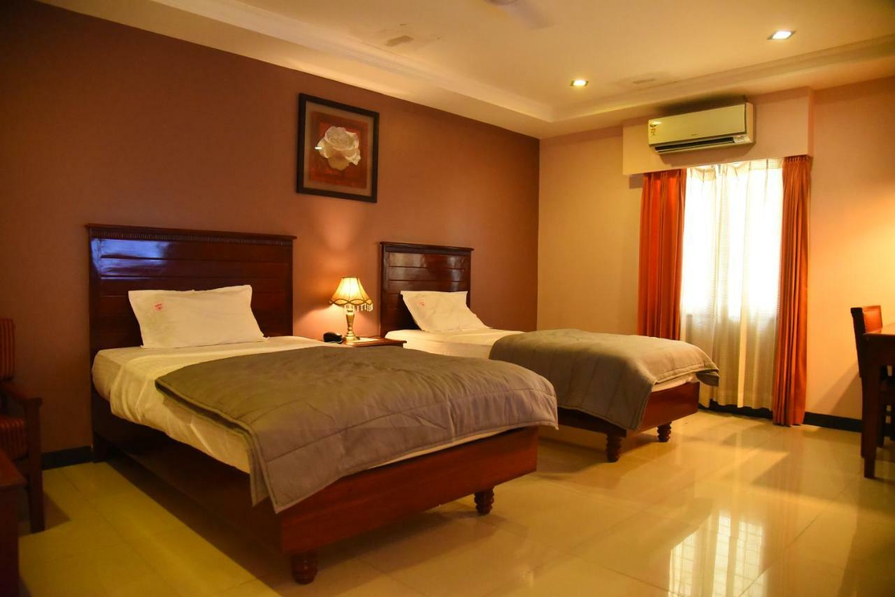 קראיקודי Hotel Subhalakshmi Palace מראה חיצוני תמונה